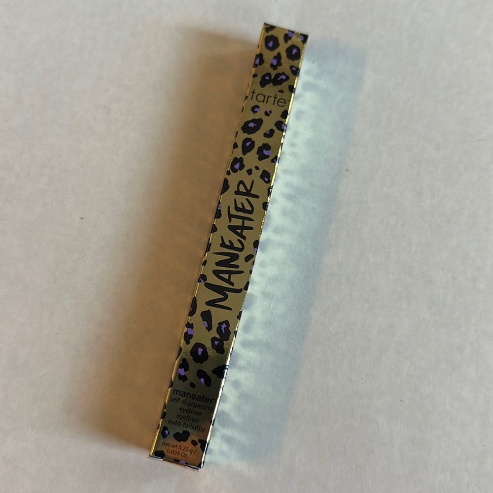 Tarte Maneater EmphasEYES High-Definition Eyeliner
- Black - Picture 3 of 5